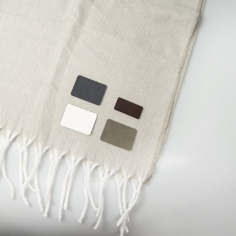 Шеврон Rectangle Cowhide размер 50*70 мм, со скругленными углами