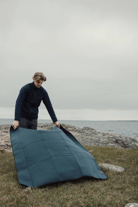 Плед для пикника VINGA Baltimore из переработанного полиэстера RCS, 150х130 см