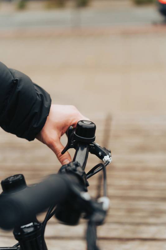 Велосипедный звонок Pedalfinder с технологией Find My