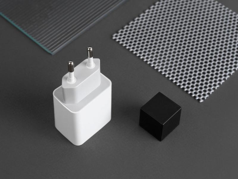 Сетевое зарядное устройство NEO ZQ3 PD, 20 Вт