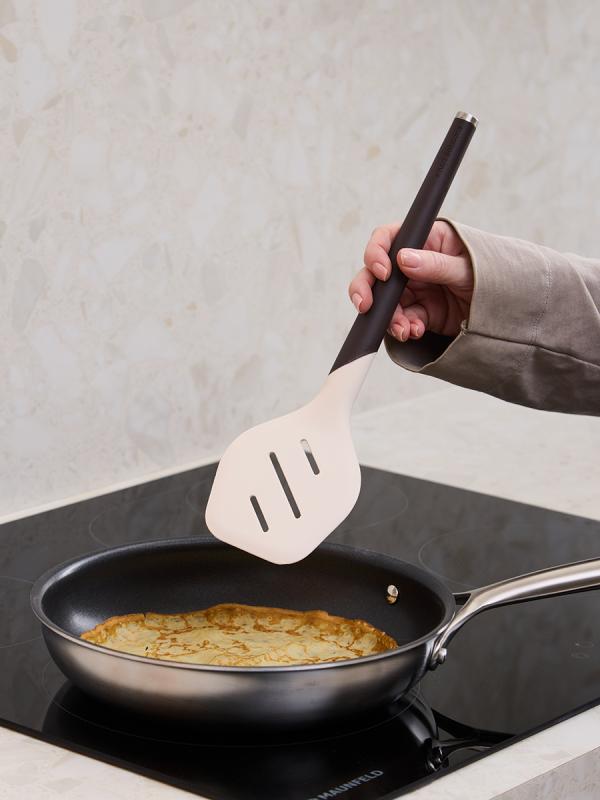 Лопатка с прорезями smartchef, 32 см