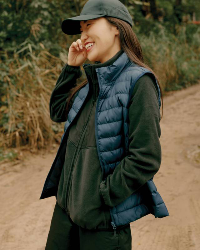 Женский стеганый жилет Iqoniq Meru из переработанного полиэстера AWARE™, 70 г/м²