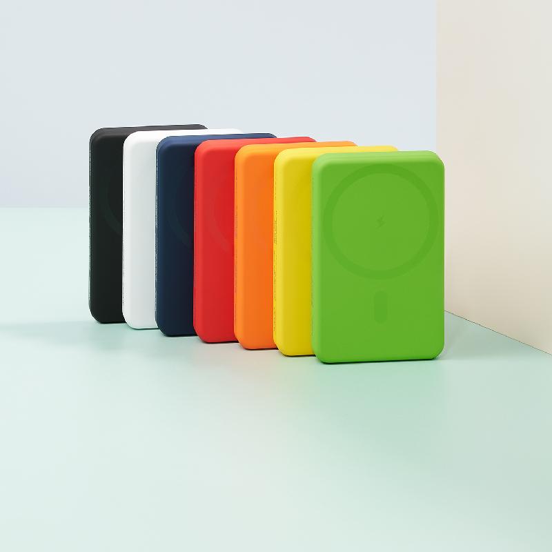 Внешний аккумулятор Largo PD 5000mAh с функцией беспроводной зарядки 15W