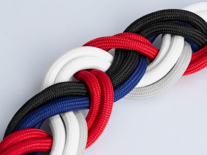 Шнурок для бейджа Tube Metal