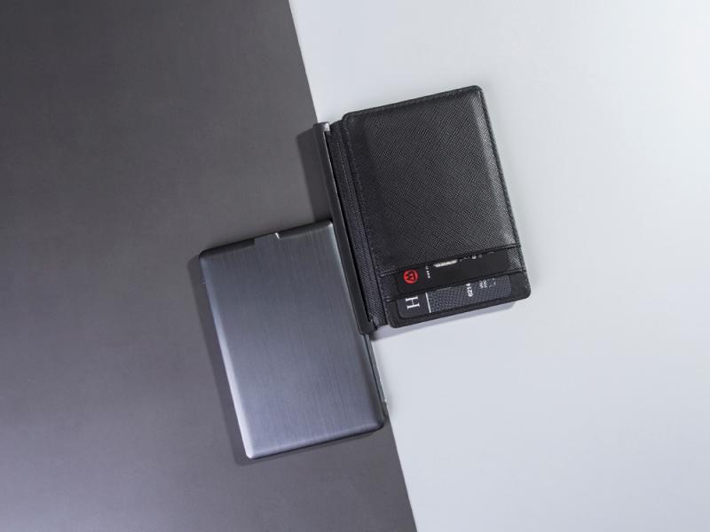 Портмоне с зарядным устройством INE, 3000 mAh