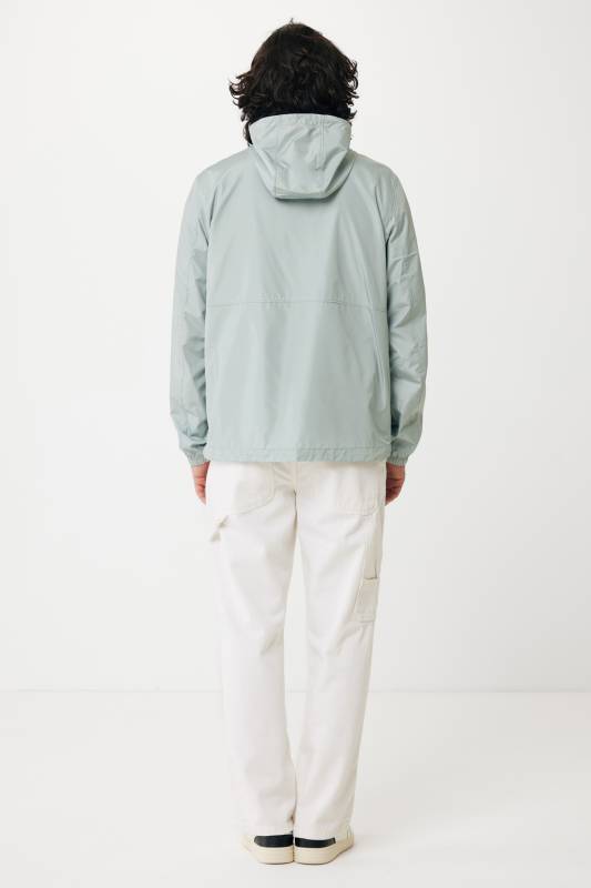 Ветровка Iqoniq Logan из переработанного полиэстера AWARE™, унисекс, 70 г/м²