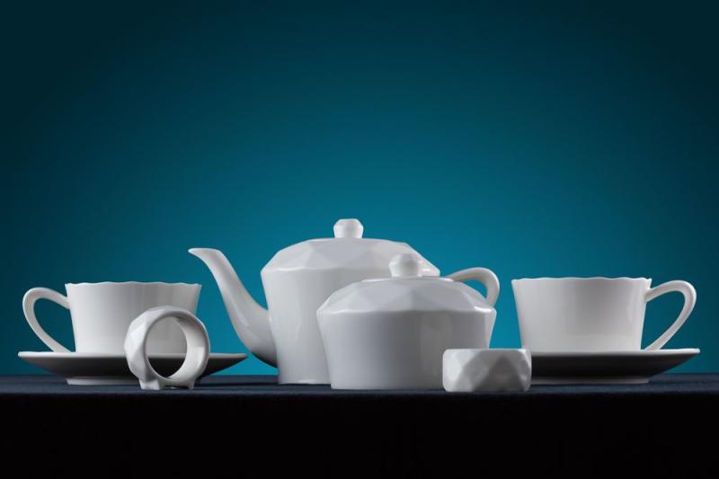 Чайник Diamante Bianco в подарочной коробке