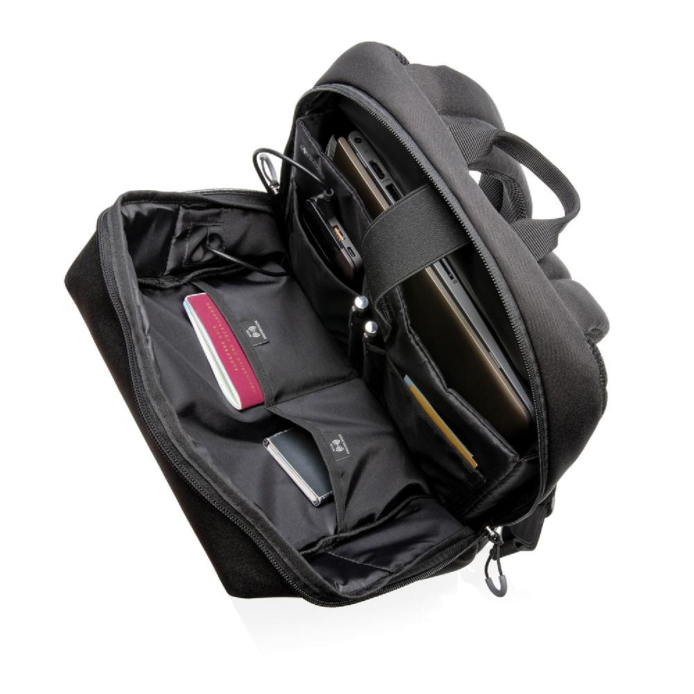 Рюкзак Swiss Peak с RFID-защитой и USB-A из rPET AWARE™, 15,6’’
