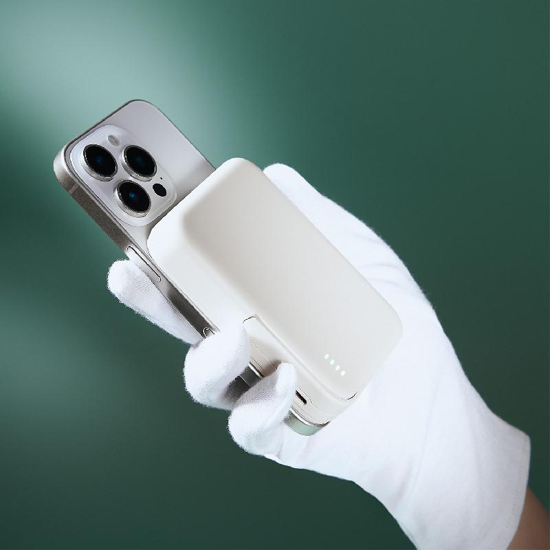 Внешний аккумулятор Юнион PD (Union PD) 10000mAh с функцией беспроводной зарядки 15W
