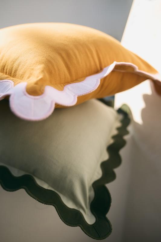 Чехол на подушку с контрастным кантом  из коллекции trendy ruffles, 40х40 см