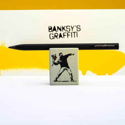 Набор Pininfarina Banksy Метатель цветов: карандаш SMART с бетонной подставкой